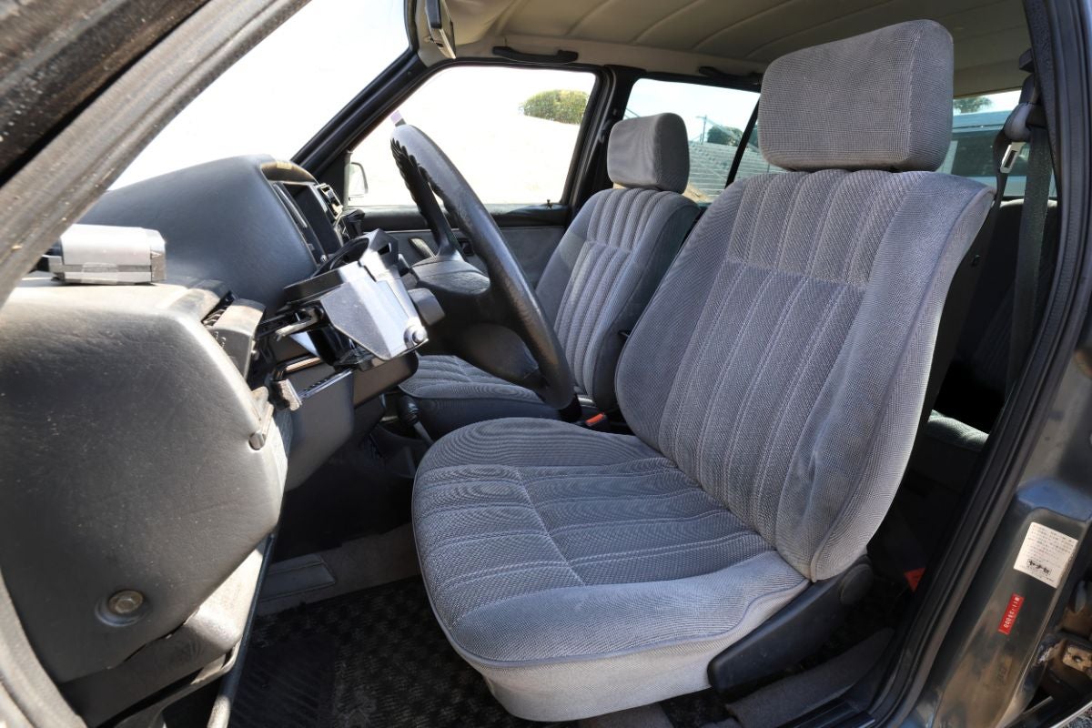 フォルクスワーゲン・ゴルフⅡのフロントシートと車内空間