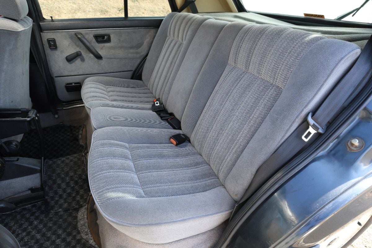 フォルクスワーゲン・ゴルフⅡのリアシートと車内空間