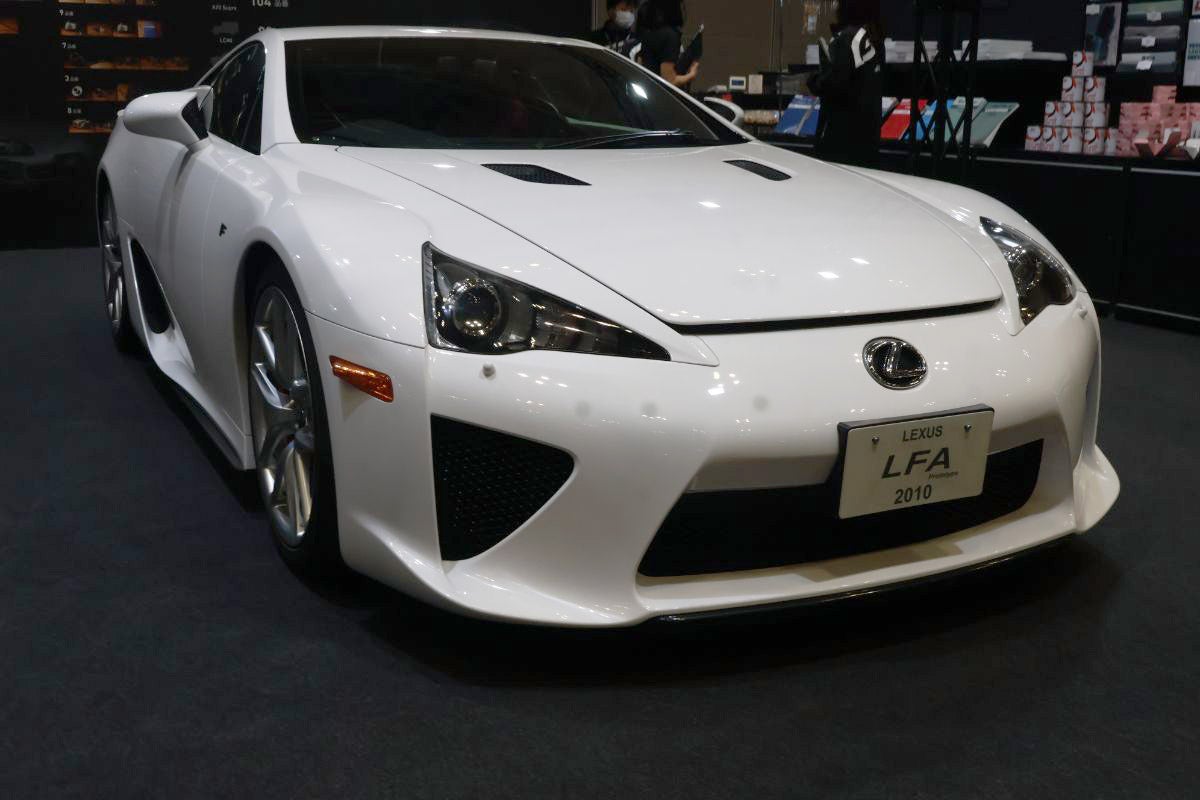 LEXUS LFA