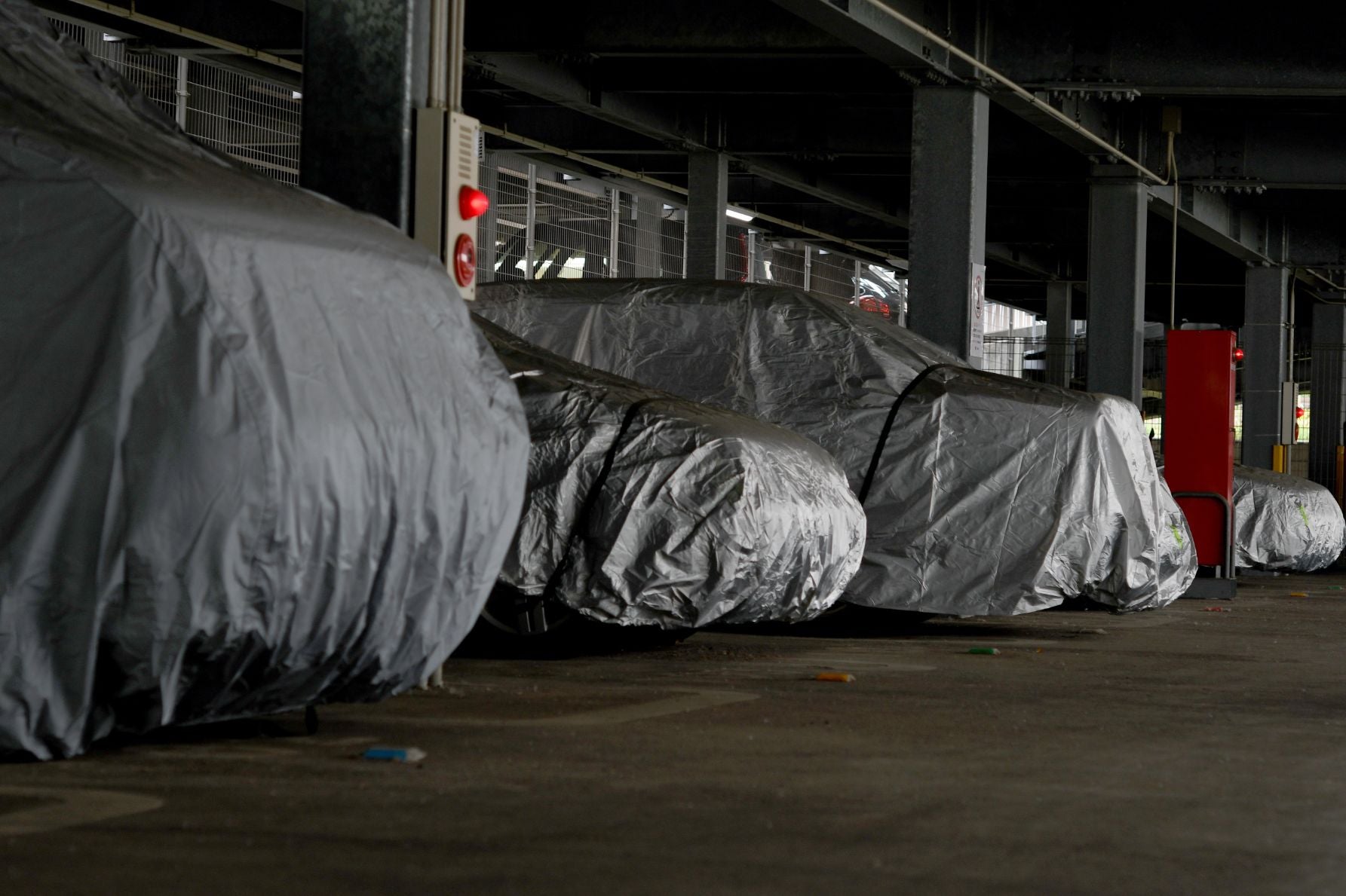 車種を特定させないためのボディカバー。ストリートビューや下見によるターゲット選定を防ぐ有効な対策。