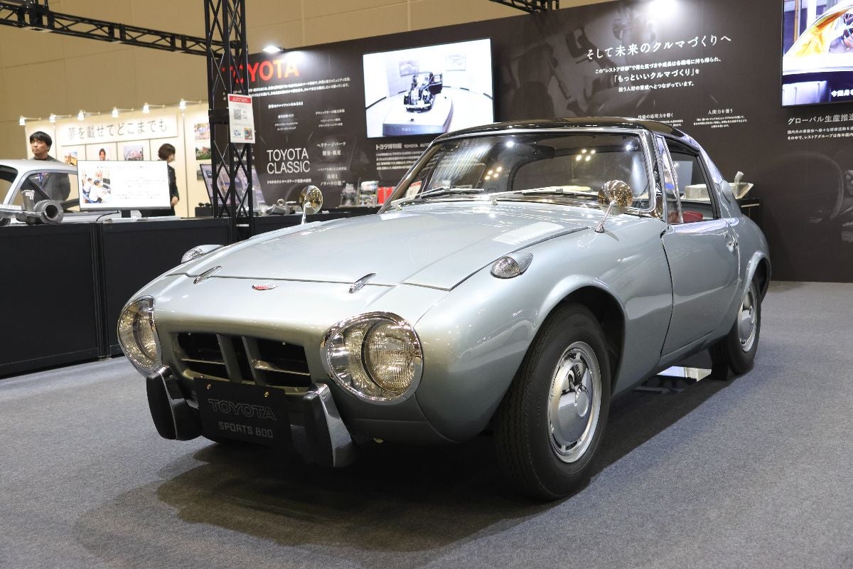 トヨタ・スポーツ800のフロント全景