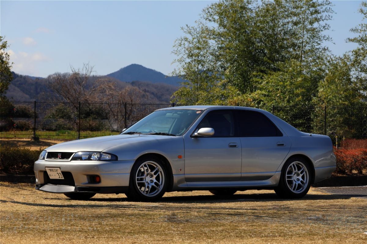R33スカイラインGT-Rオーテックバージョンの左サイド外観