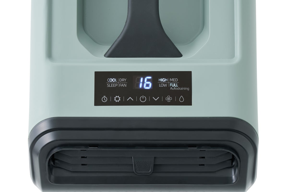 ロゴス製ポータブルエアコンのスイッチ部のアップ