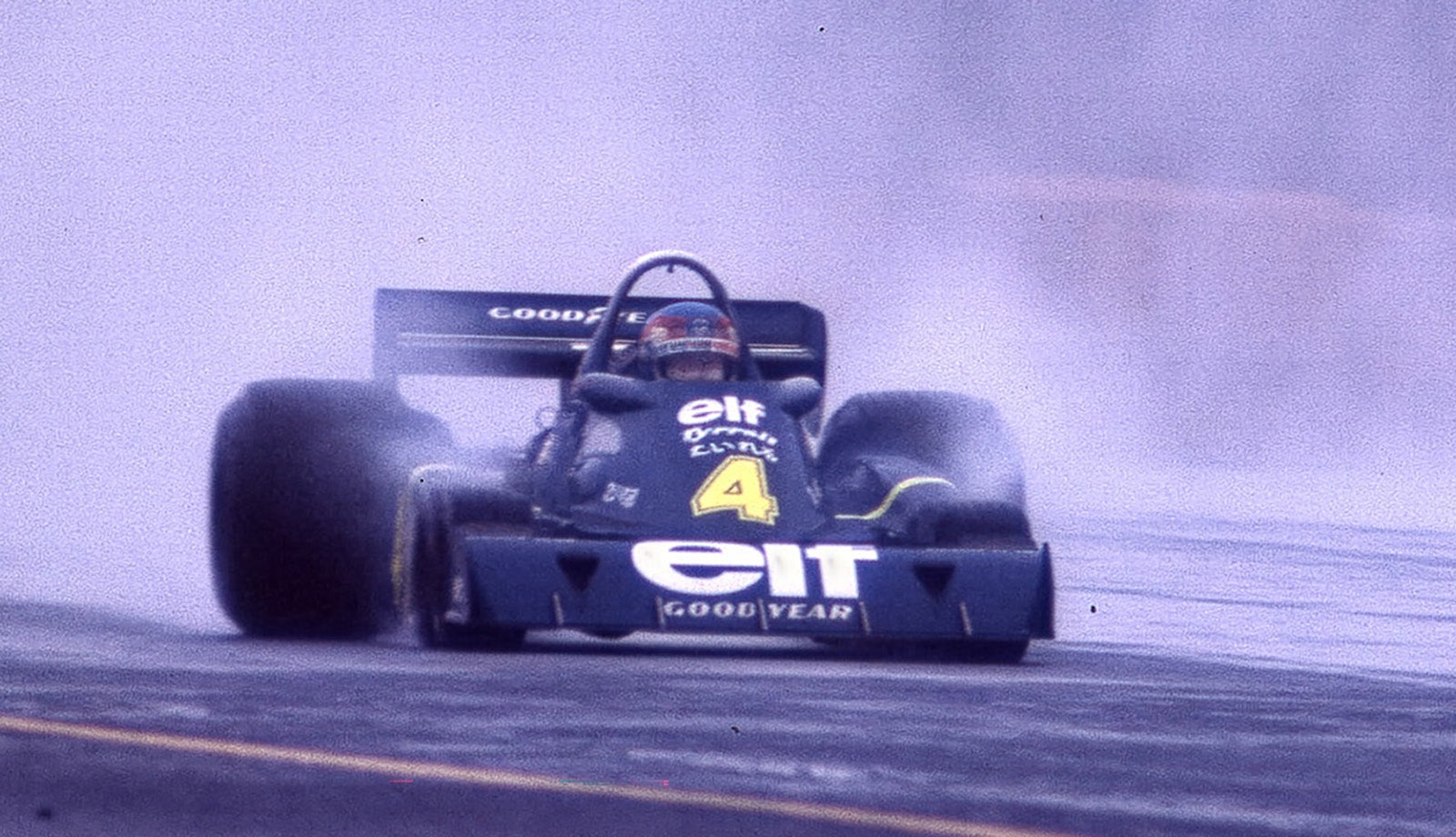 「F1世界選手権イン・ジャパン」に出場したティレルP34
