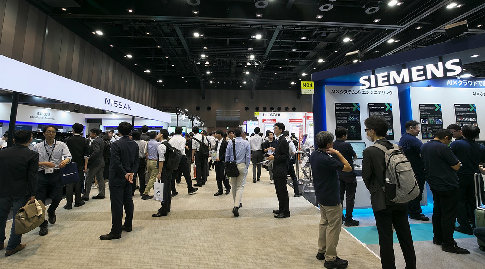 「人とくるまのテクノロジー展2026 YOKOHAMA」の会場風景