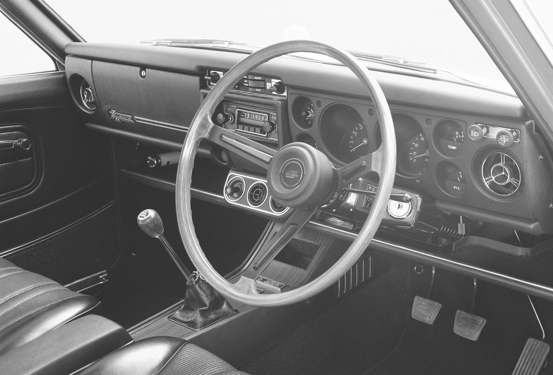 1970年に追加設定されたブルーバード1800SSSクーペの室内