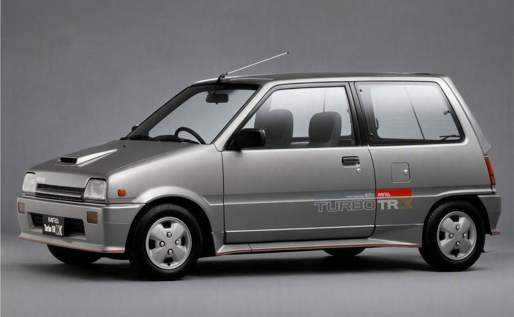 1987年10月に発売された2代目ミラターボTR-XX