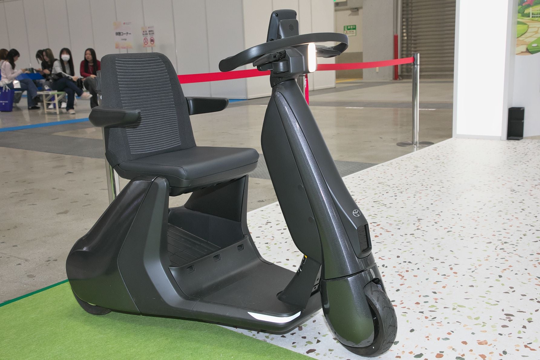 トヨタの小型モビリティ「C＋walk S」