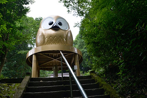 鷲子山上神社にある、日本一の大フクロウ