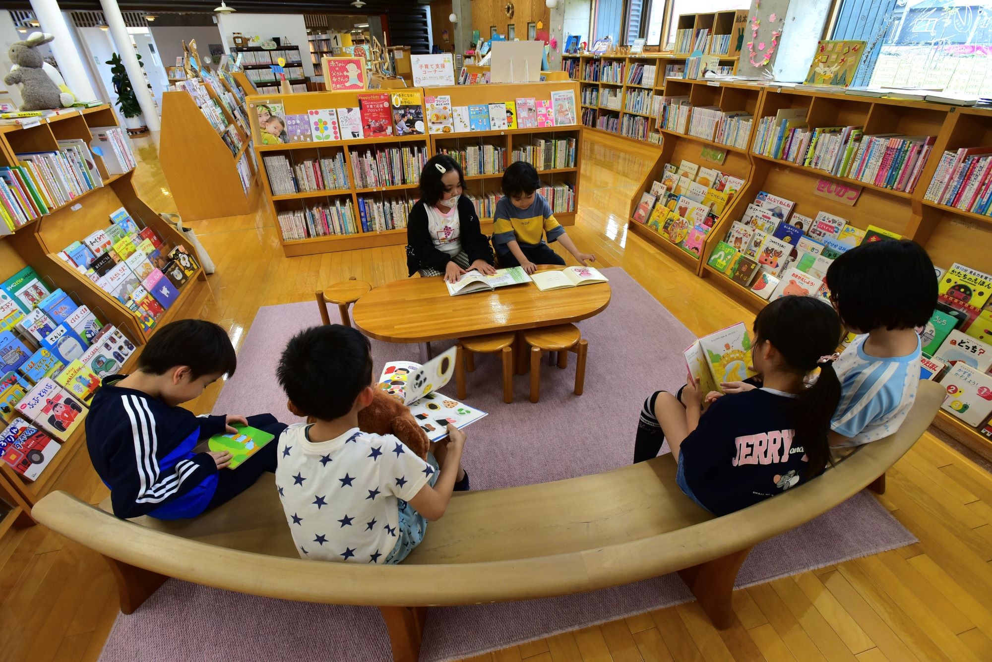 剣淵町絵本の館