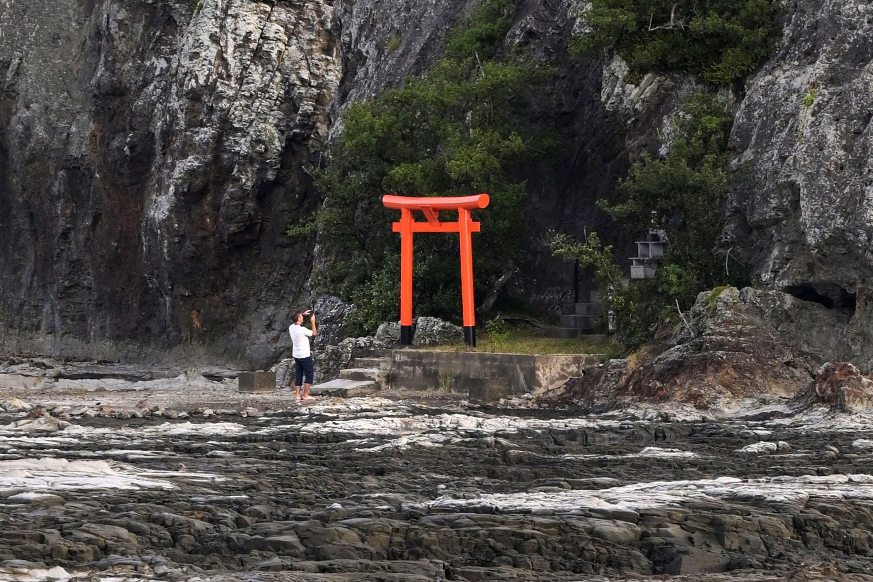 白蛇弁天が祀られている弁天島