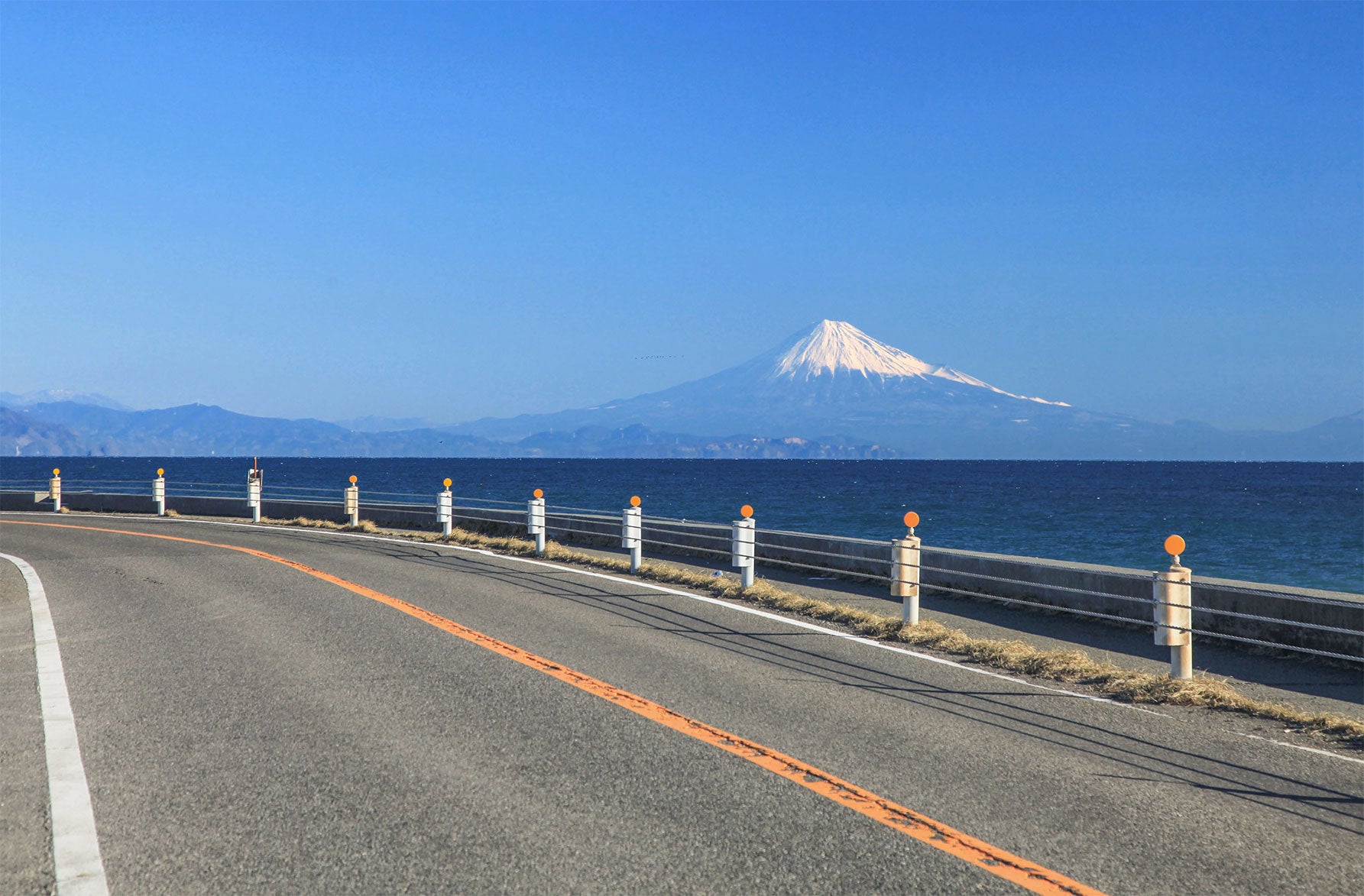 写真5 晴れた日の駿河湾方向には富士山を望むこともできる