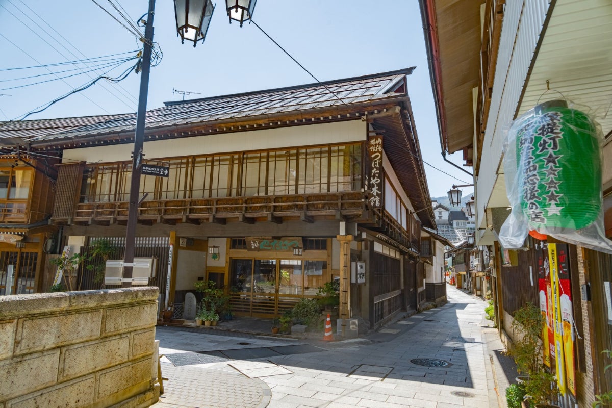 つばたや旅館外観