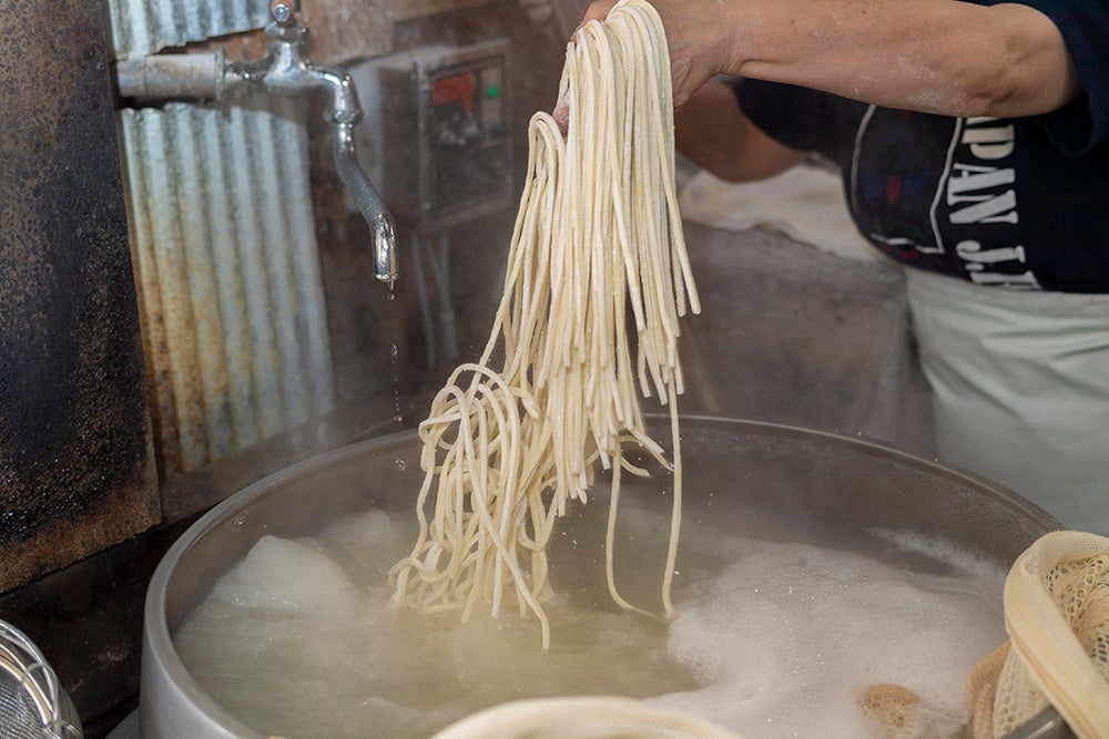 麺工房 六車・窯のようす