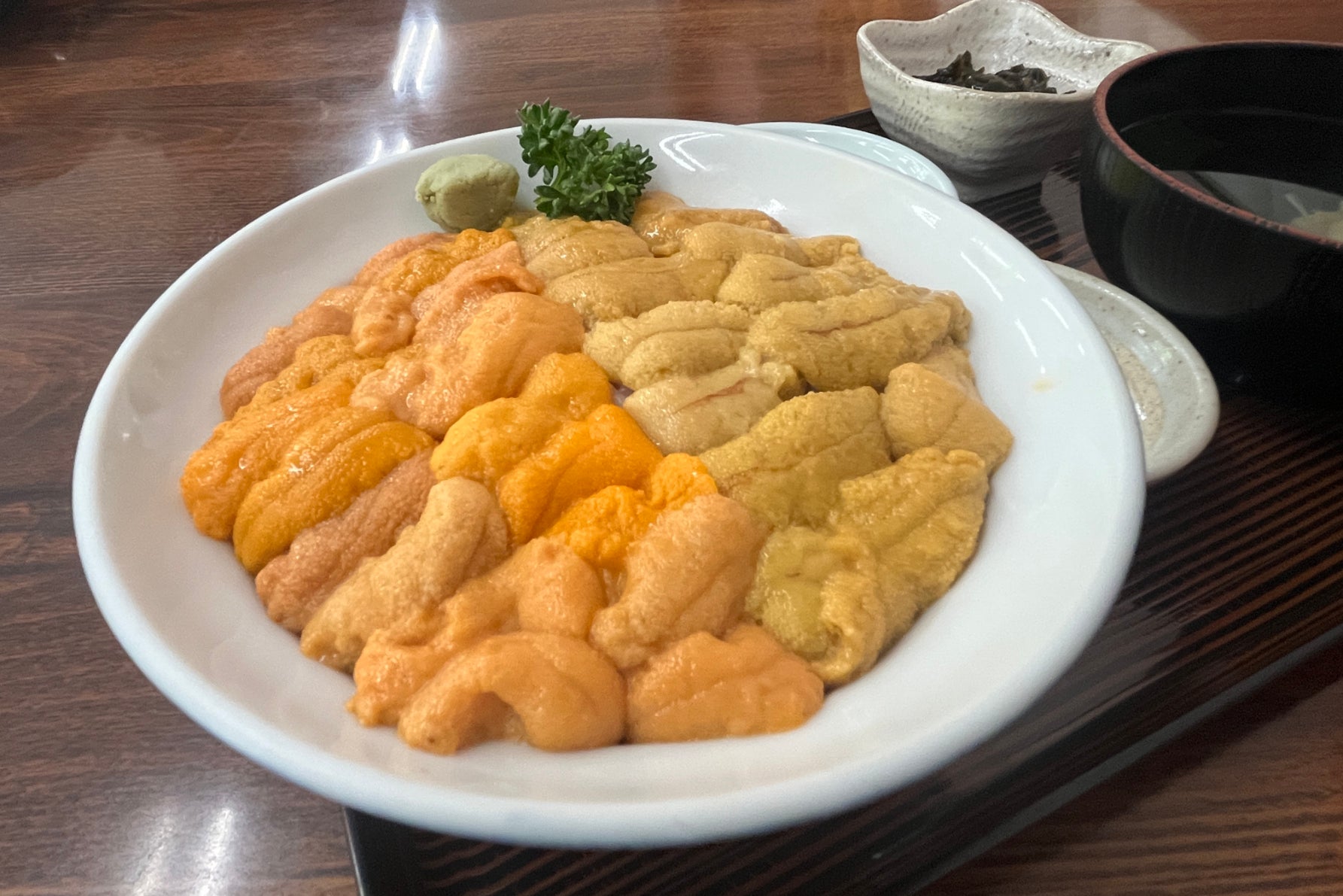 二色のウニ丼