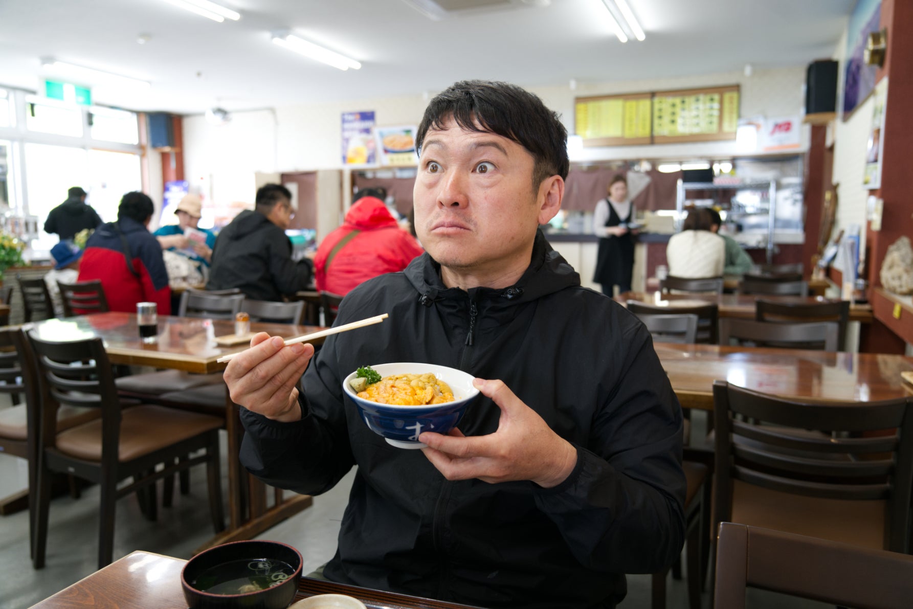 食堂うしお1
