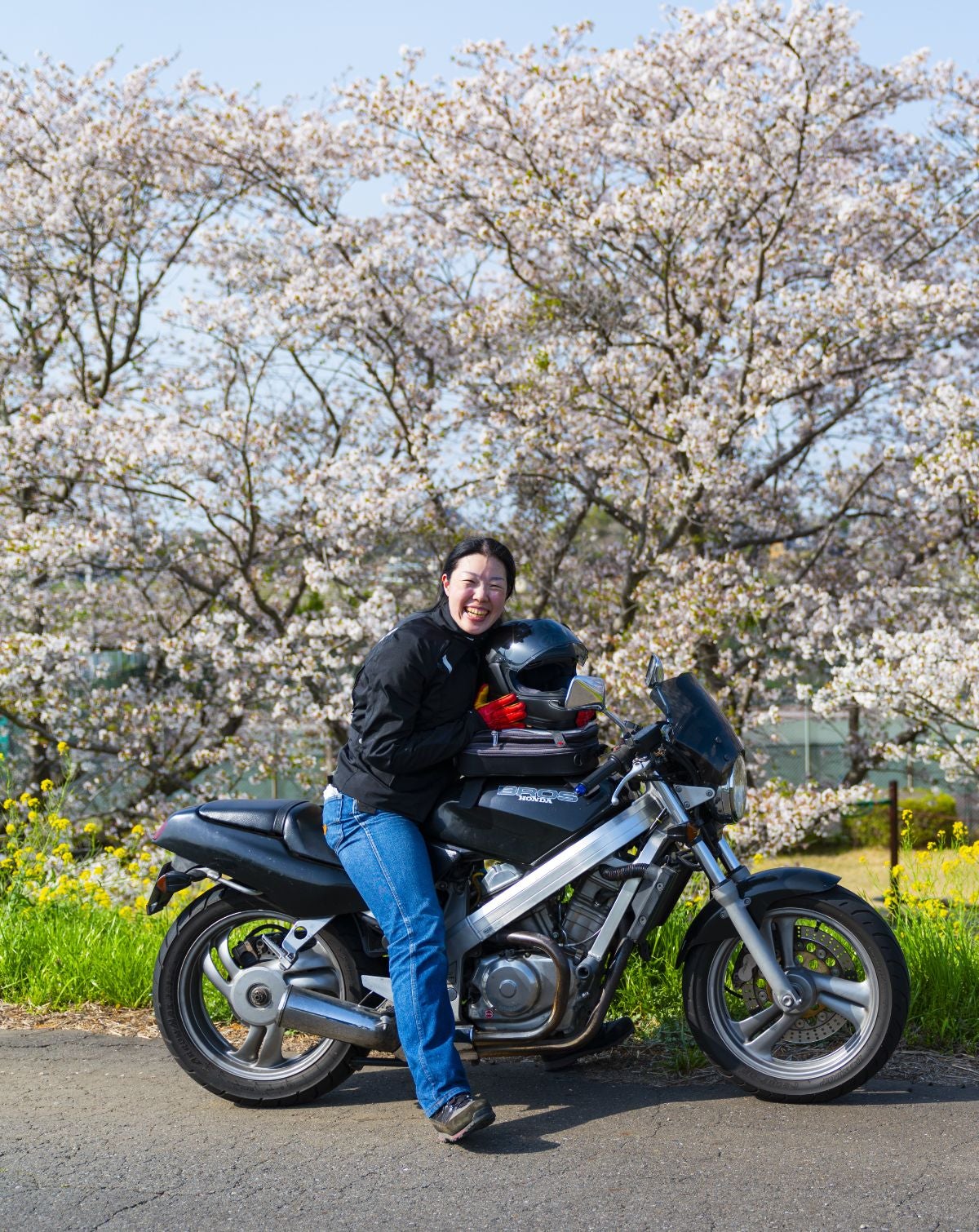 バイクと平賀由希子さん
