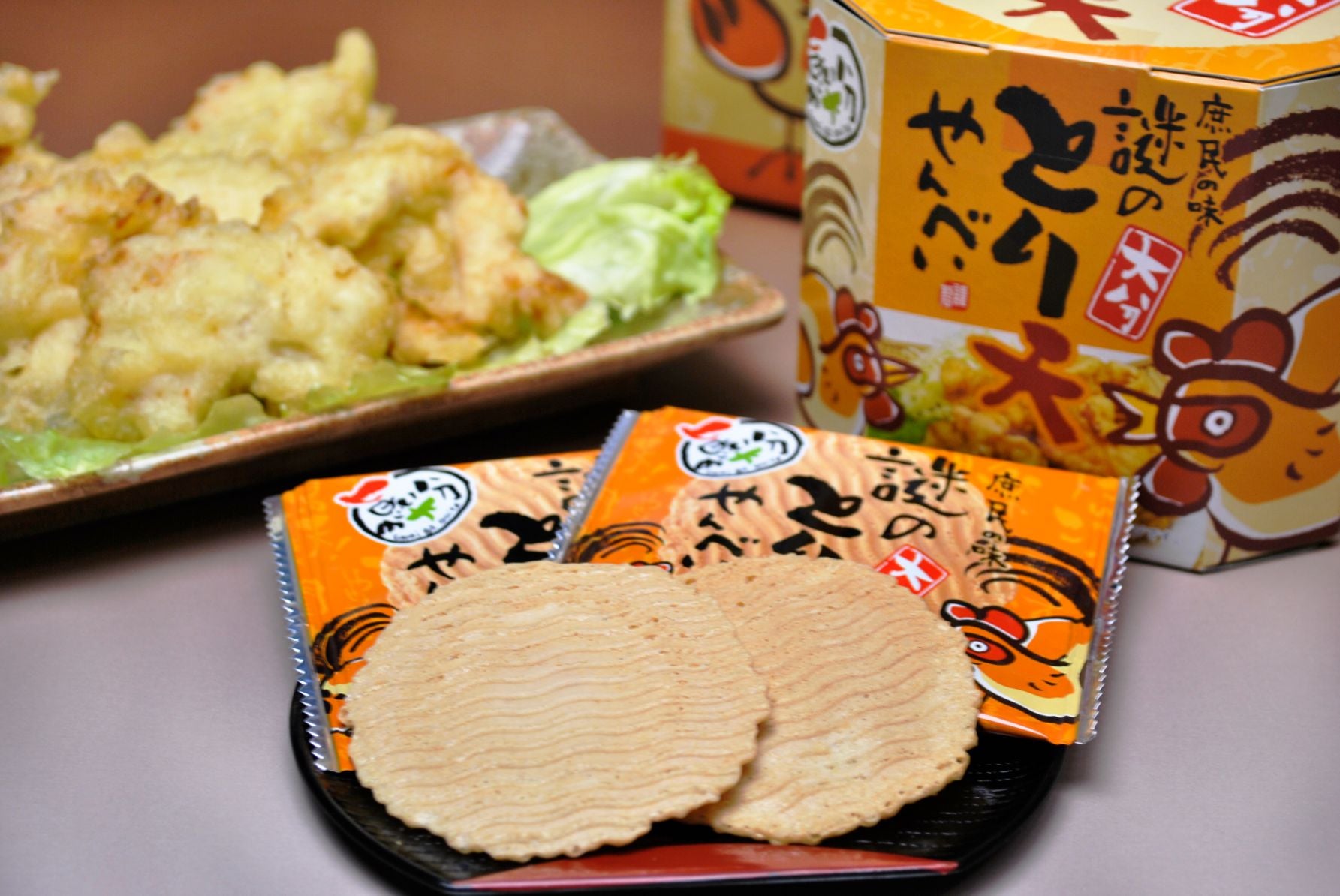 宝コンフェクト 「謎のとり天せんべい」