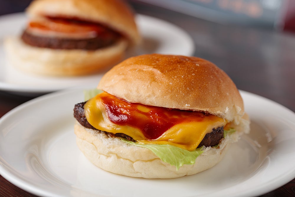 ほそやのサンドのチーズバーガー、ハンバーガー