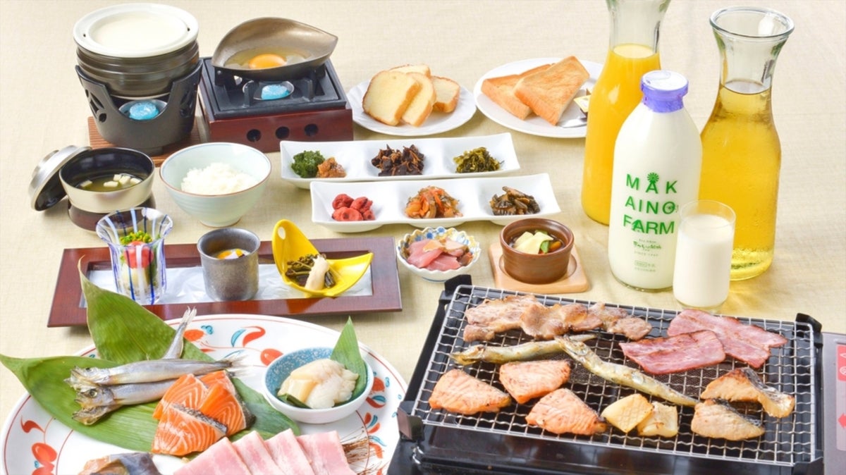 ホテルの夕食メニューの一例写真