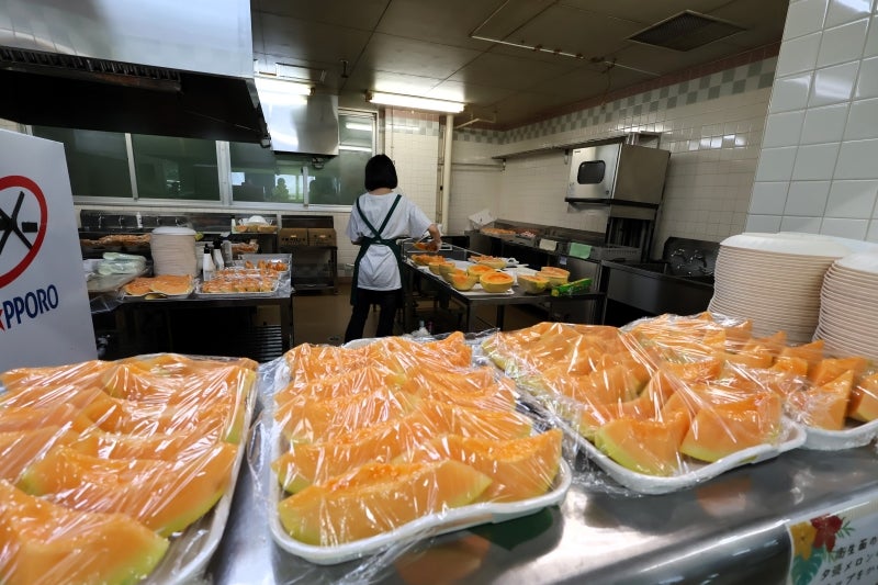 夕張メロン食べ放題の様子