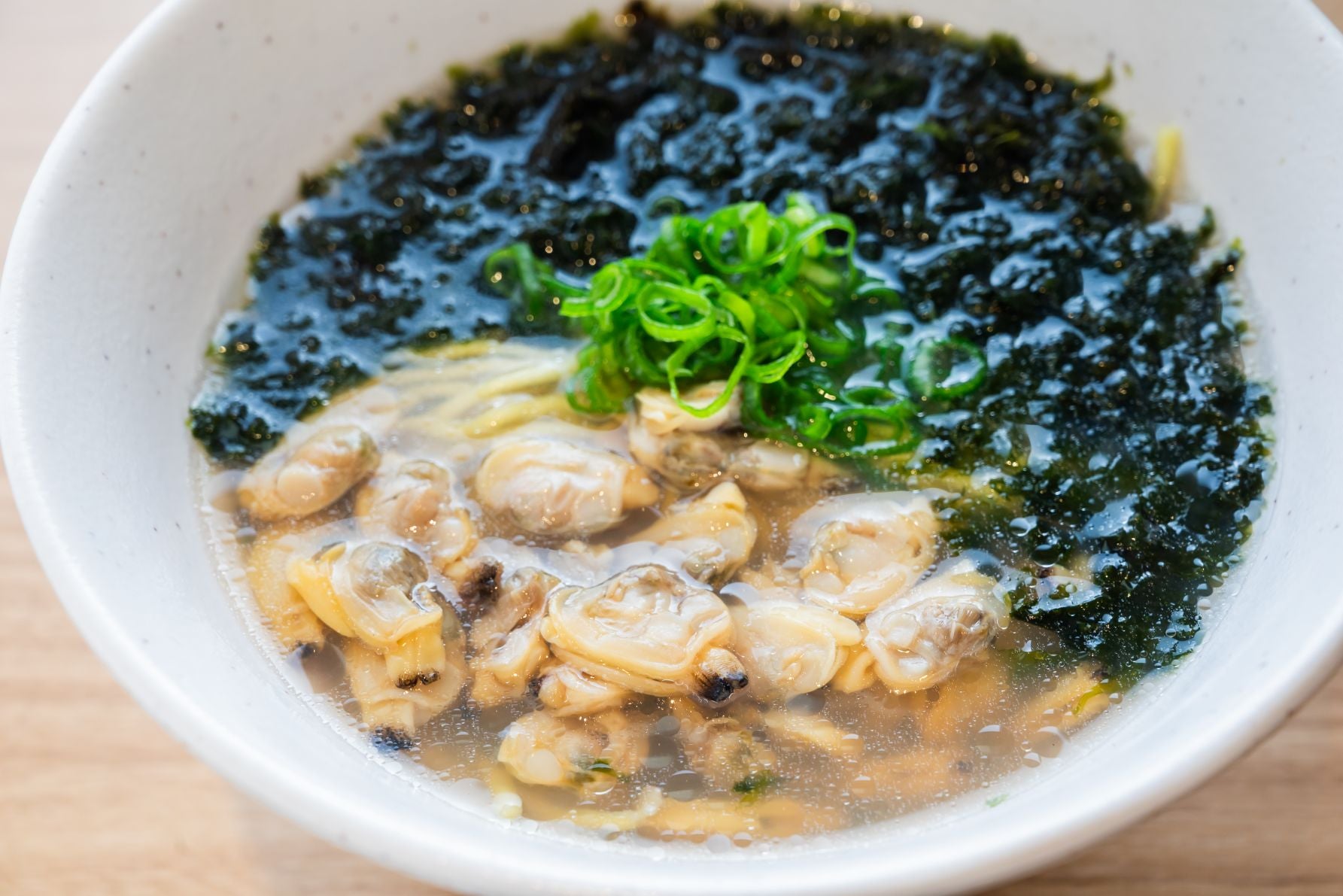 海ほたる　フードコート 人気　あさり塩ラーメン 波市　