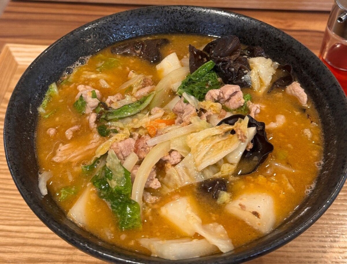 丼に盛られたタンメンのアップ