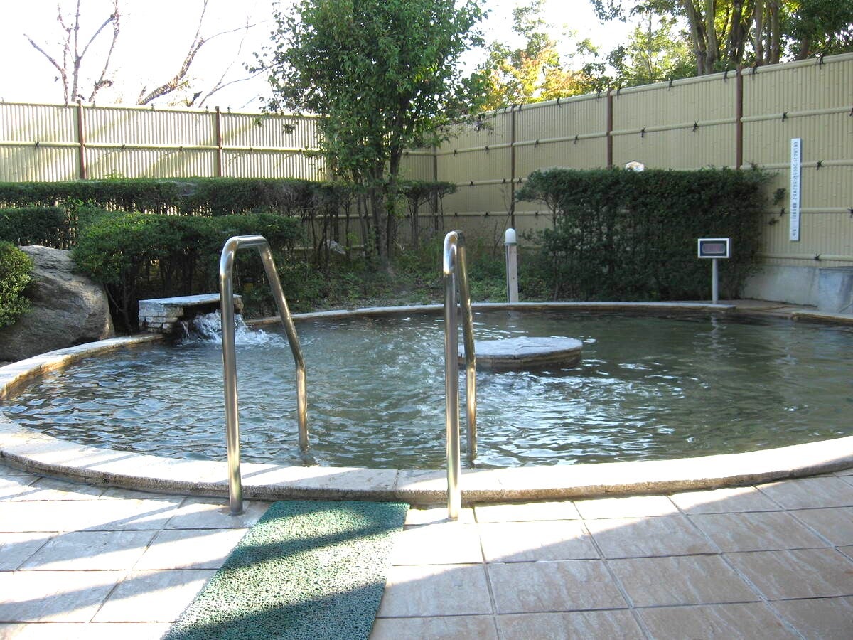 やまなみの湯の露天風呂