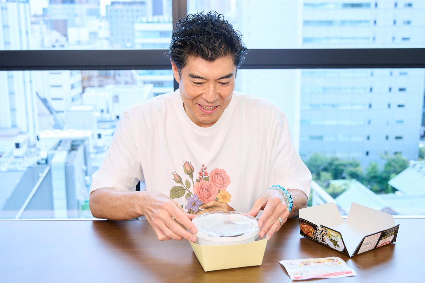 温かい牛たん弁当と高嶋さん