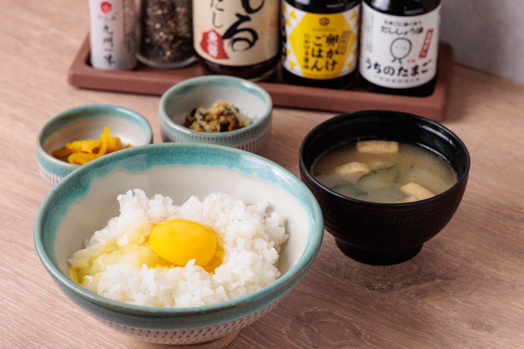 うちのたまご羽田直売所「うちのたまごのたまごかけご飯　朝食セット」650円