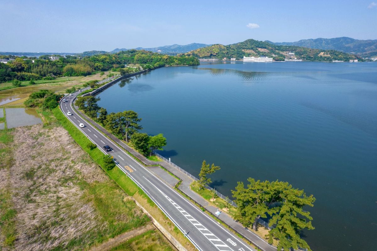 浜名湖レークサイドウェイと、広がる猪鼻湖の絶景