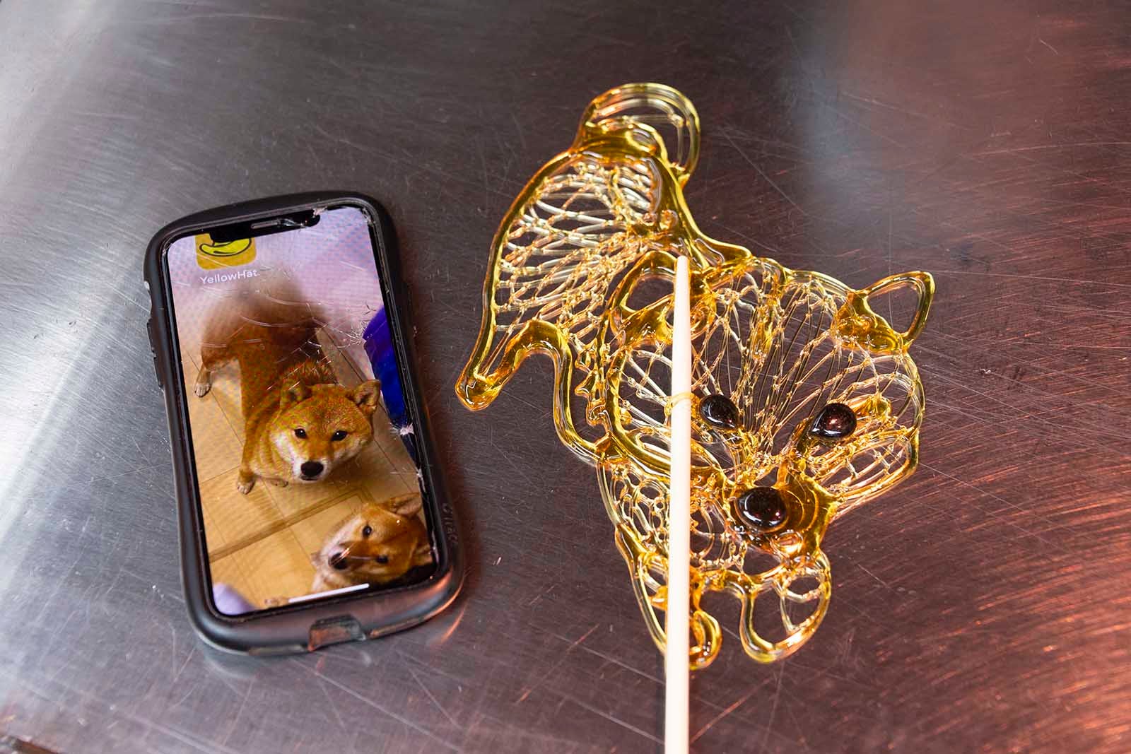 筆者の愛犬（柴犬）を描いた美術べっこう飴