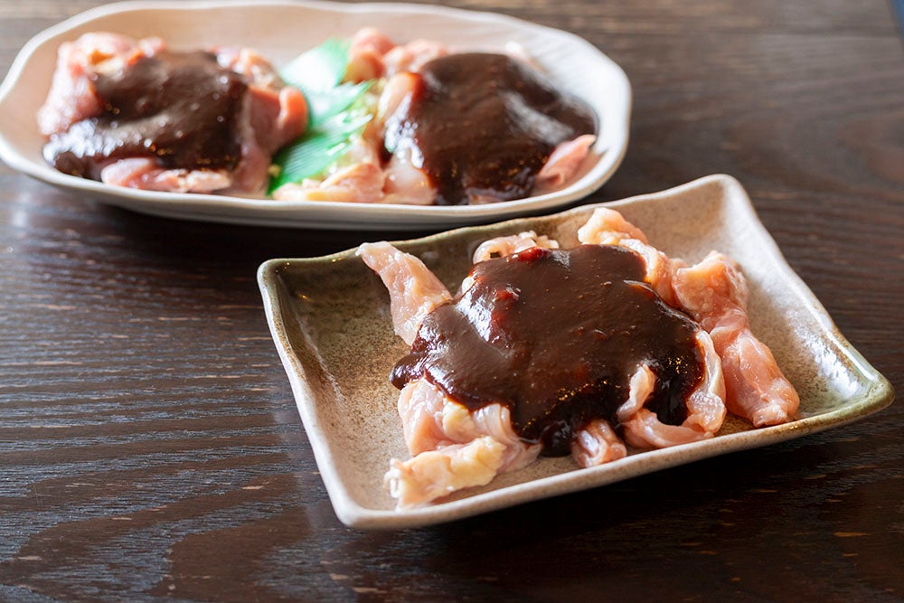 若どり、親どり、せせり。とり乃家の様々な部位の味噌鶏焼き