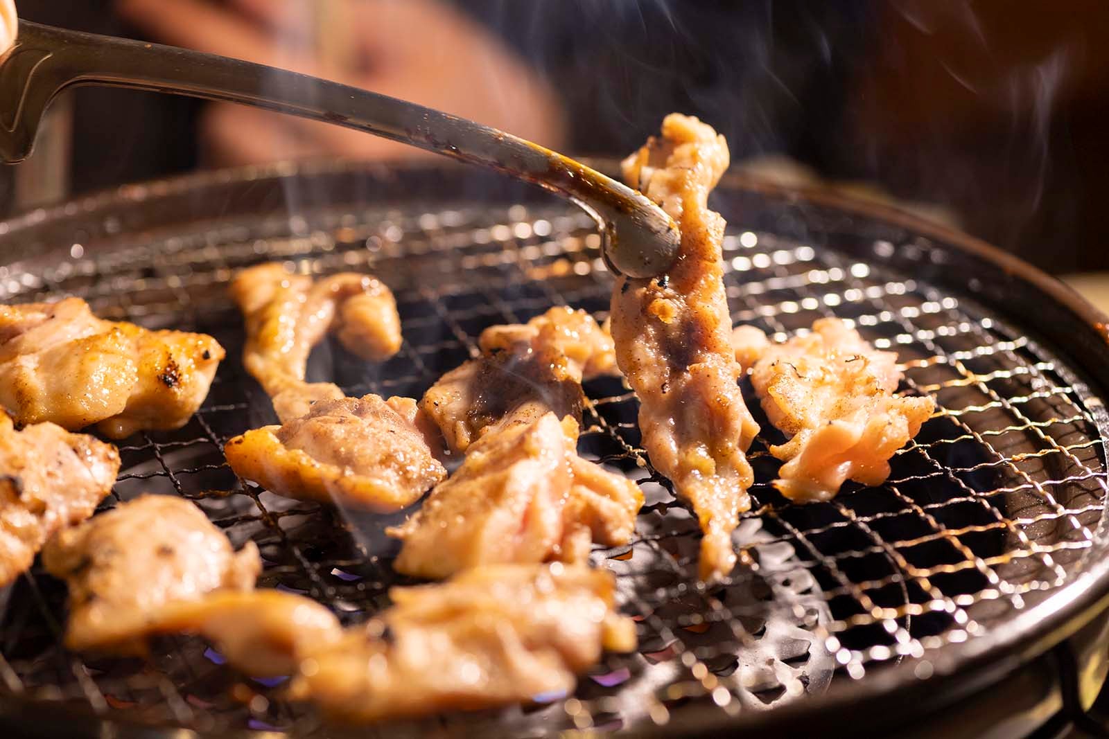 伊勢でも味わえるソウルフード。塩味もおすすめの鶏焼き
