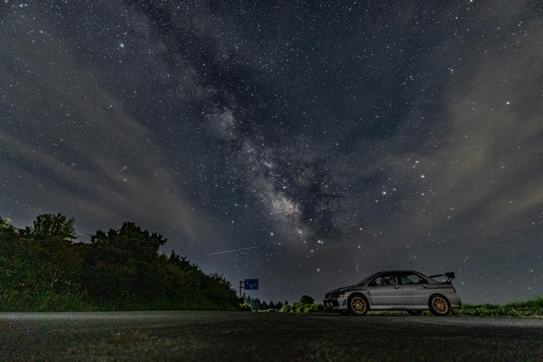広い駐車場にて