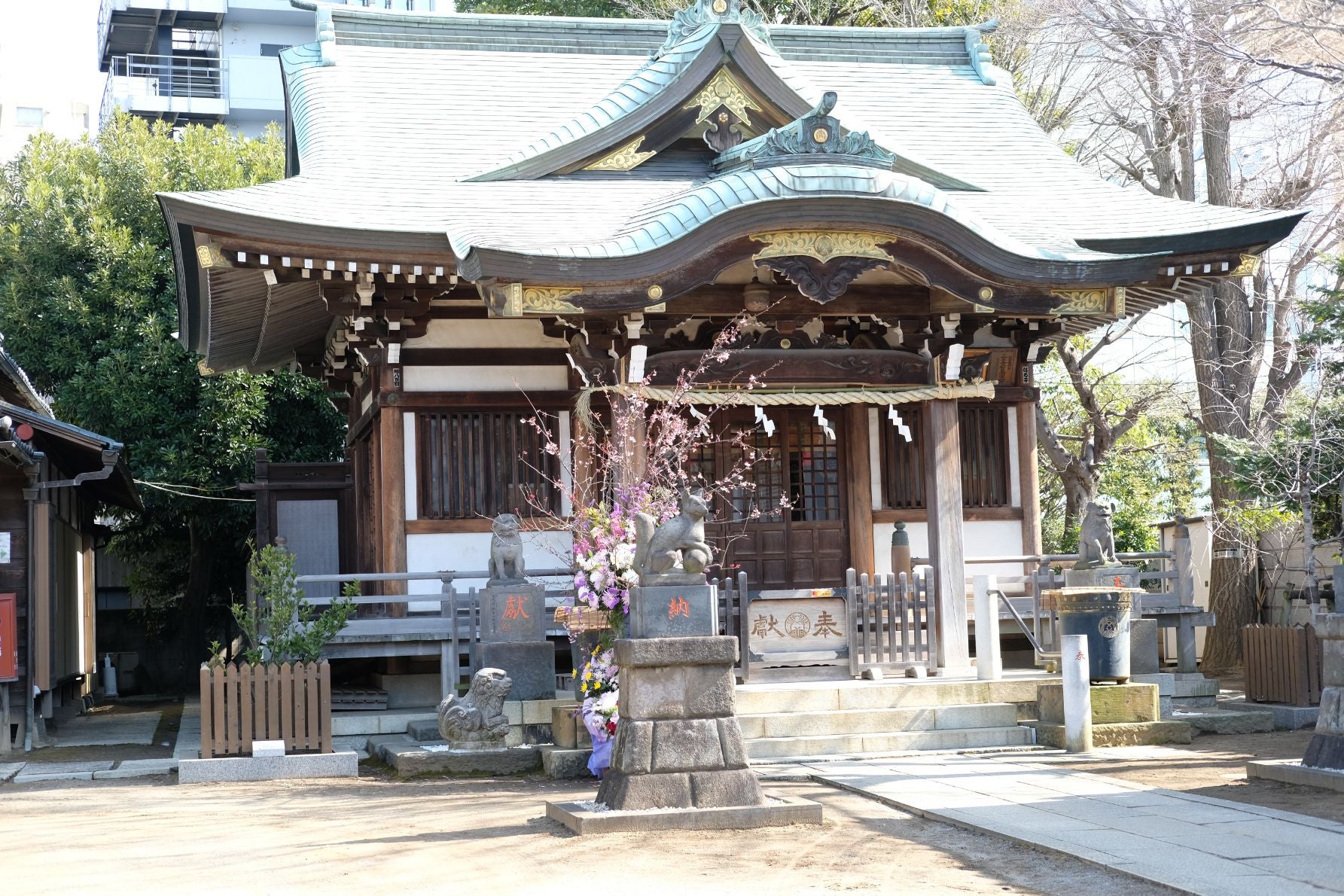 歴史ある東京都・綾瀬稲荷神社