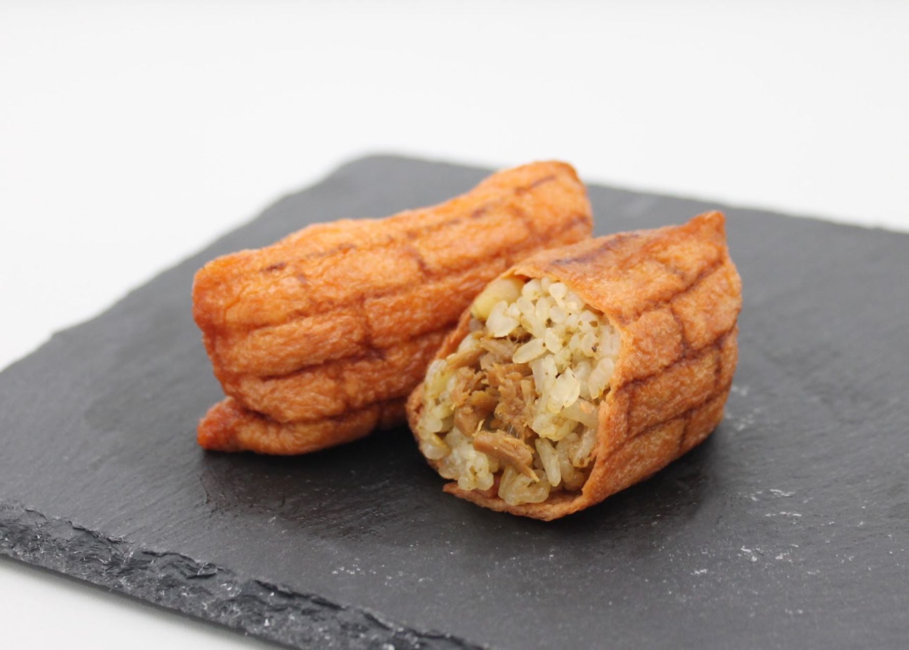 豆狸「東京駅限定まぐろ時雨煮いなり」１個 280円