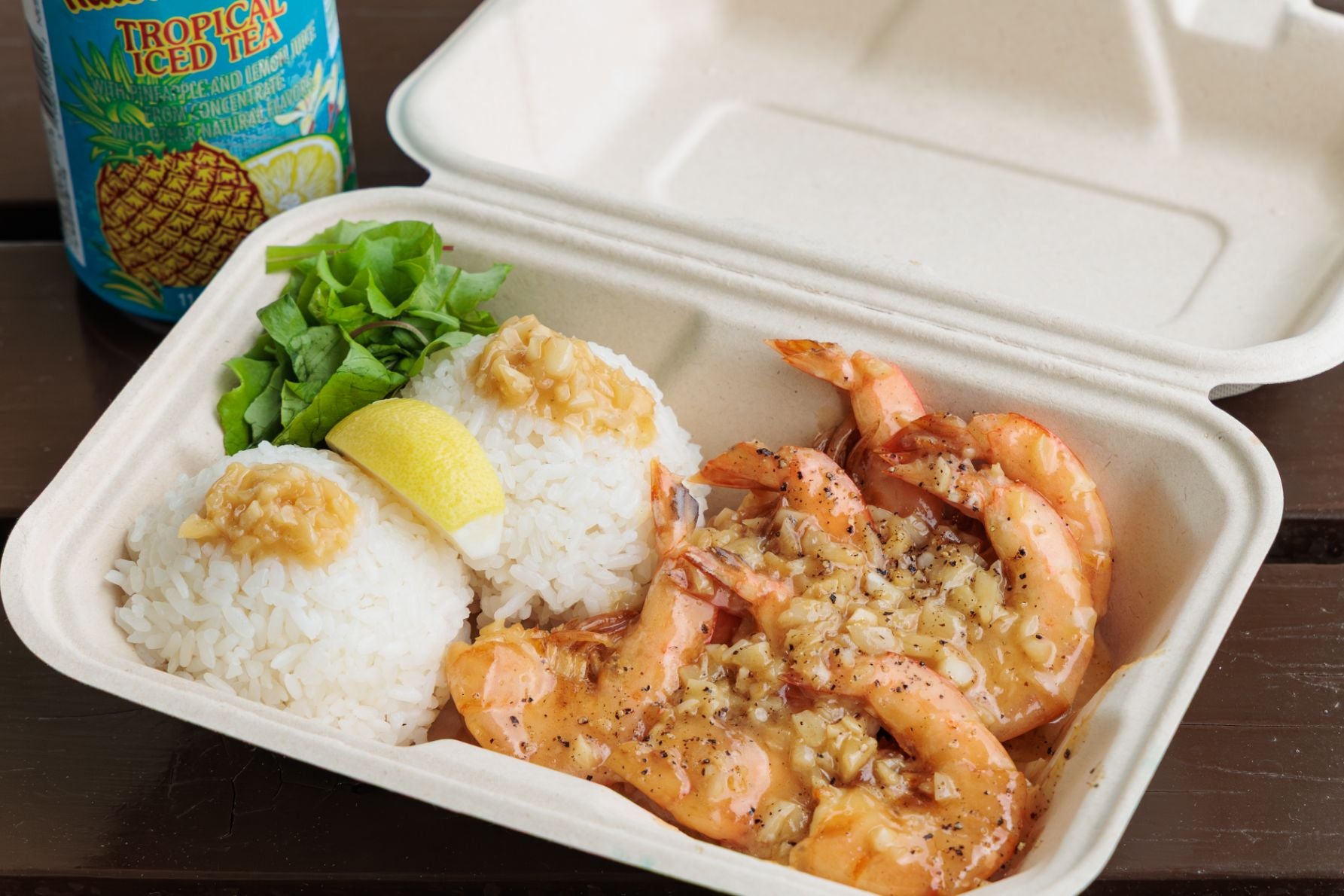 HARRY'S（ハリーズ）の「ガーリックシュリンプ」とハワイアンサンのドリンク