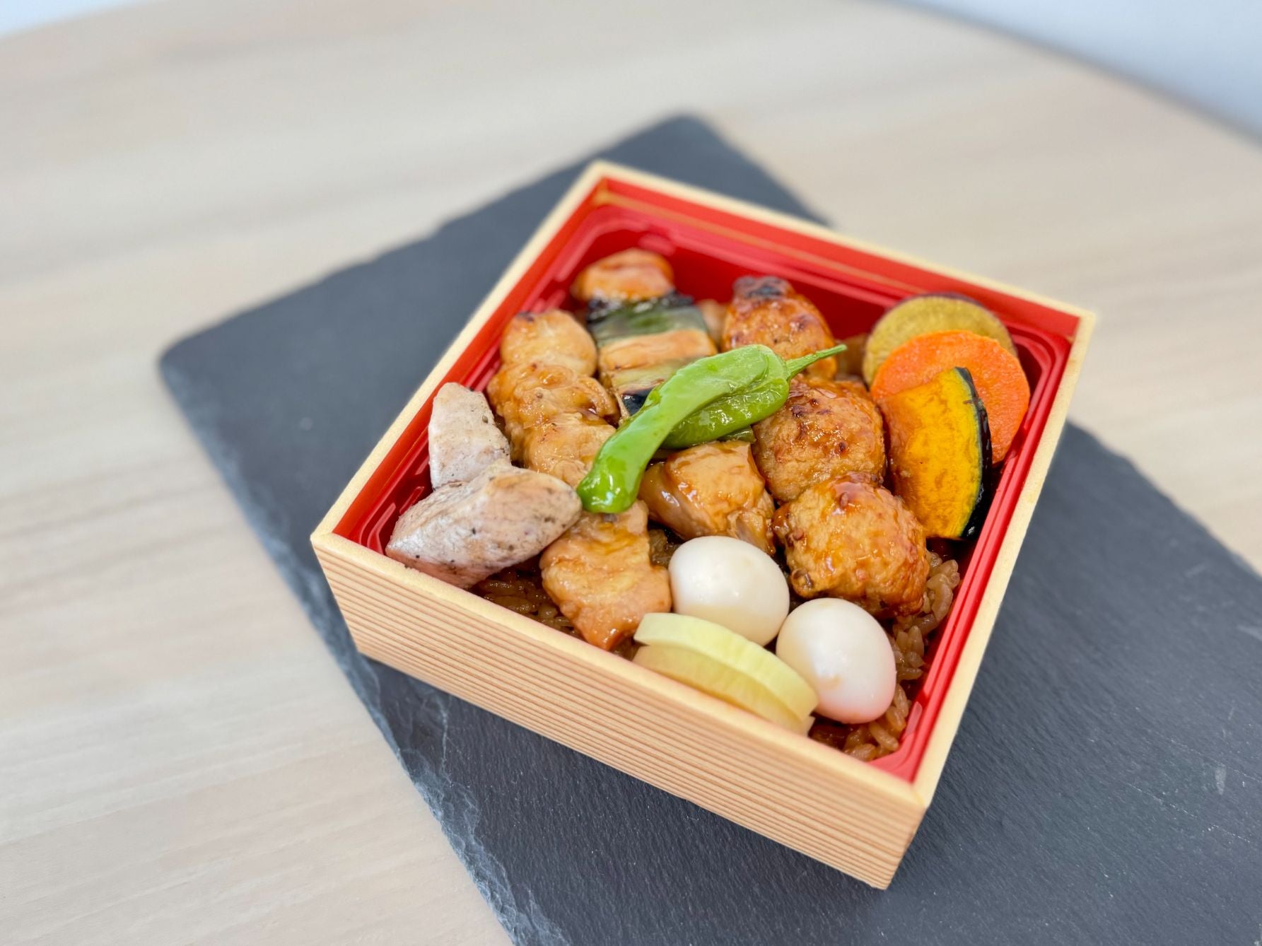 鳥芳「焼き鳥弁当」