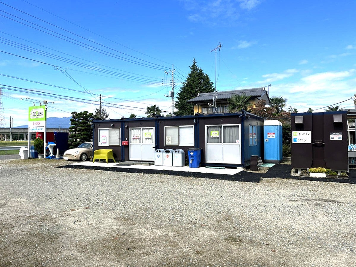 RVパークの休憩所となるコンテナハウス