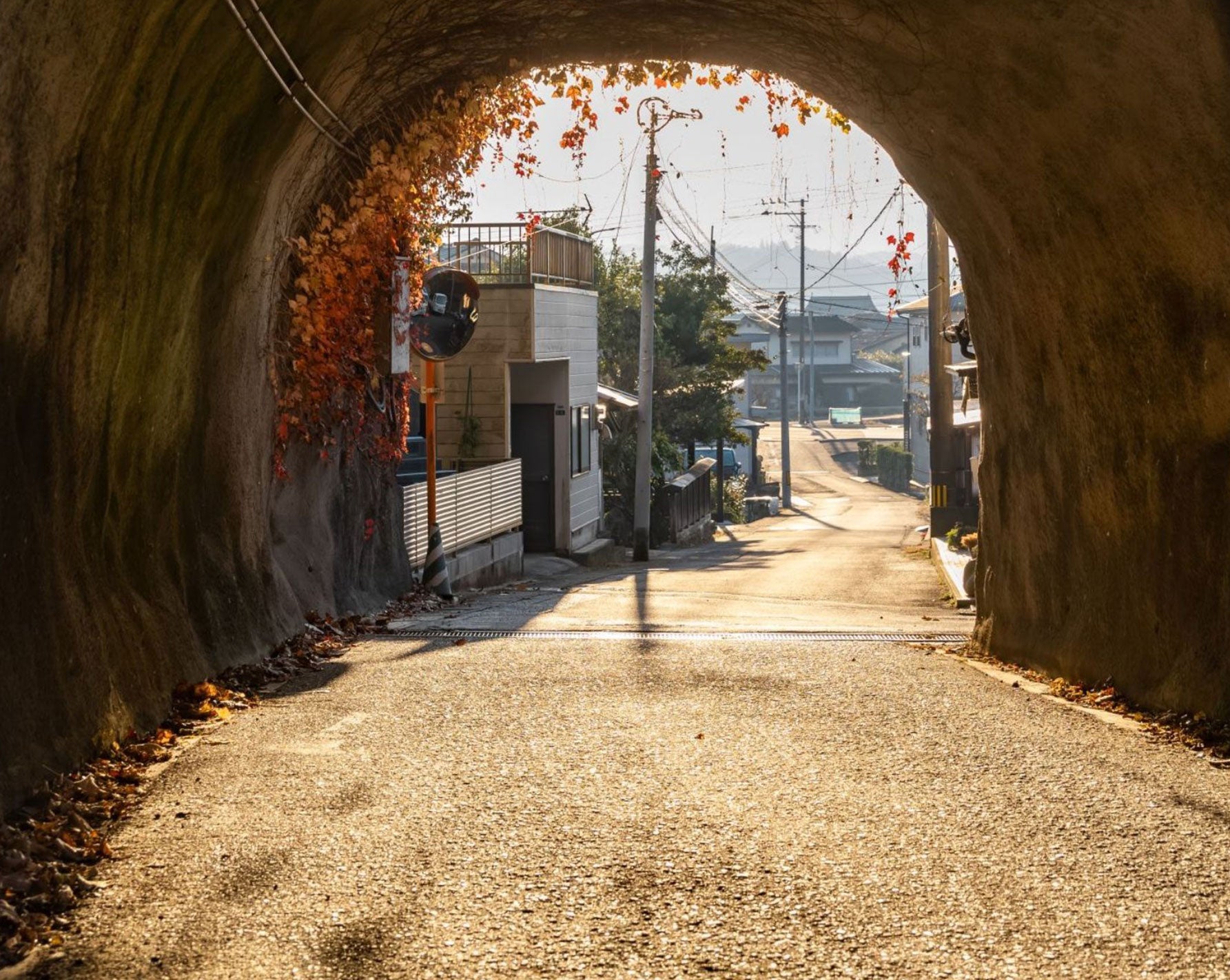 住宅街へと続いている