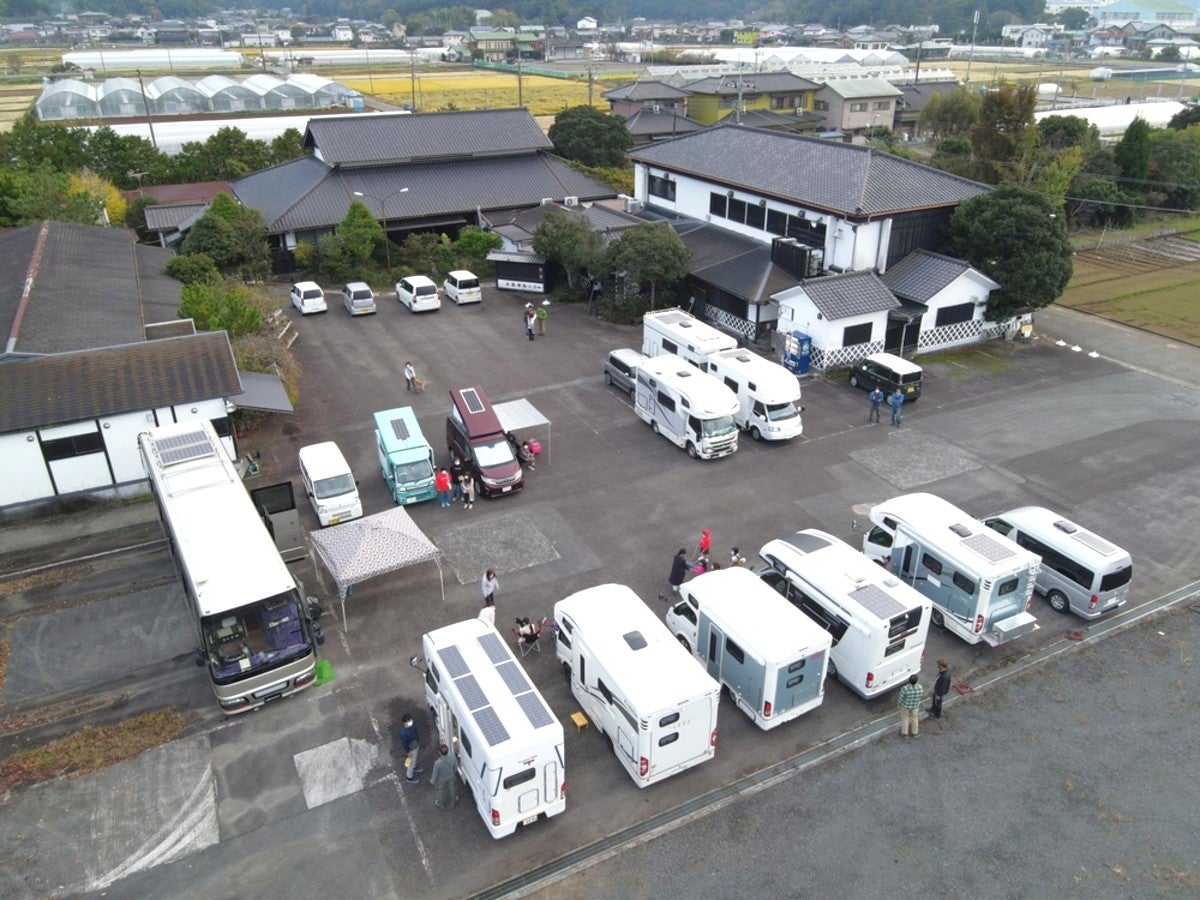 和食処の駐車場航空写真