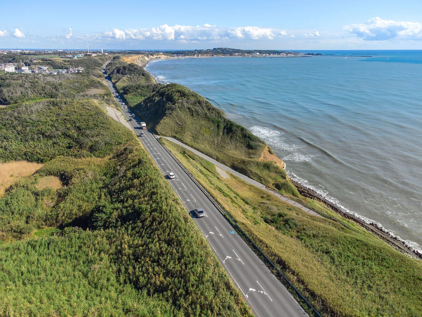 銚子ドーバーラインと、およそ10kmにわたる断崖絶壁、屏風ケ浦