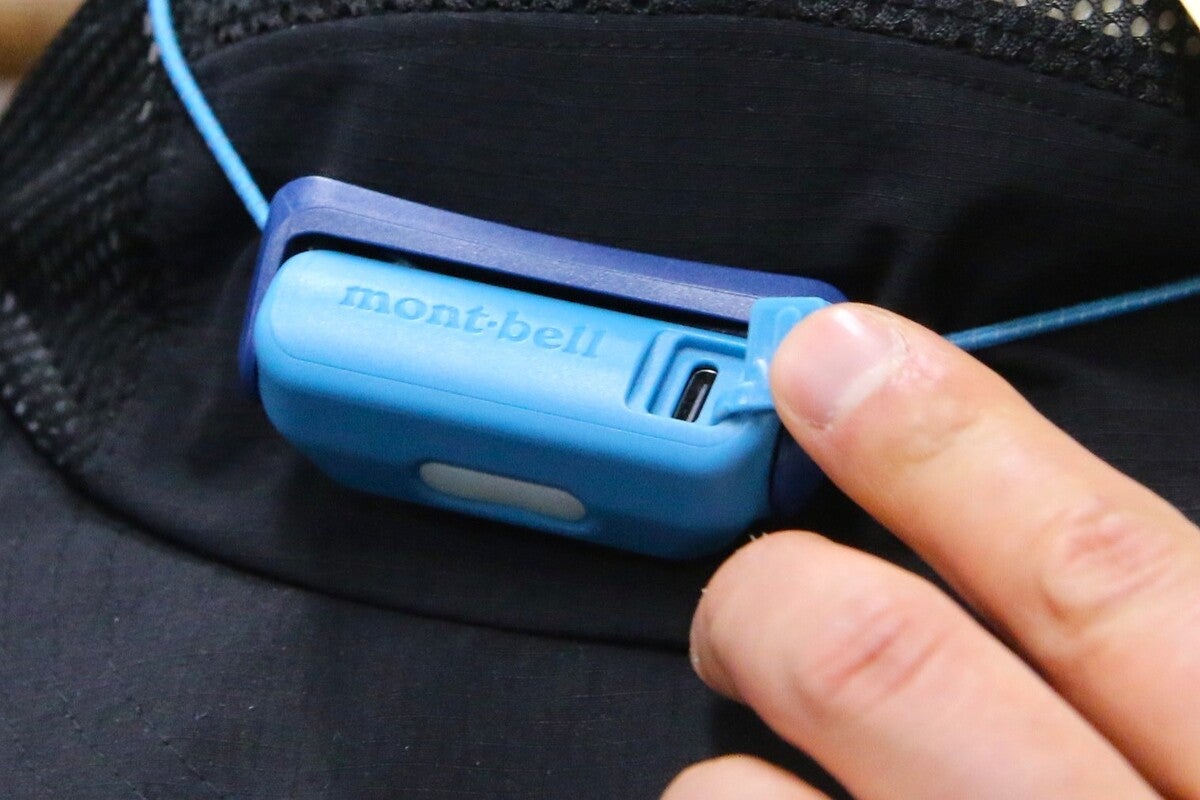 ヘッドランプのUSB充電口