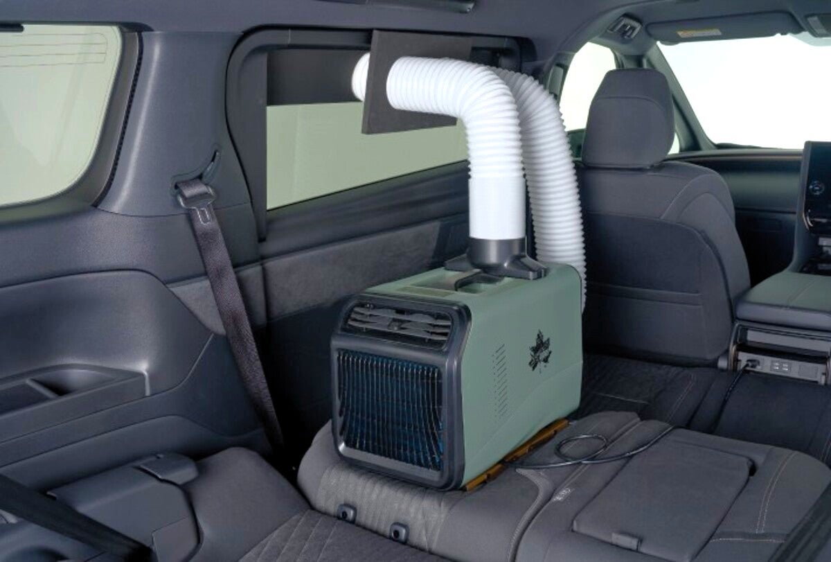 ポータブルクーラーを車内に設置