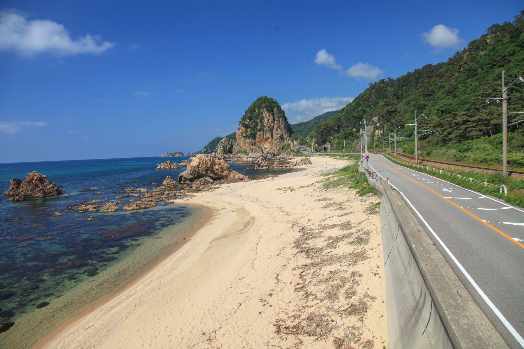 「日本の絶景ドライブルート」関東・甲信越エリアのルートは、上の画像をクリック!