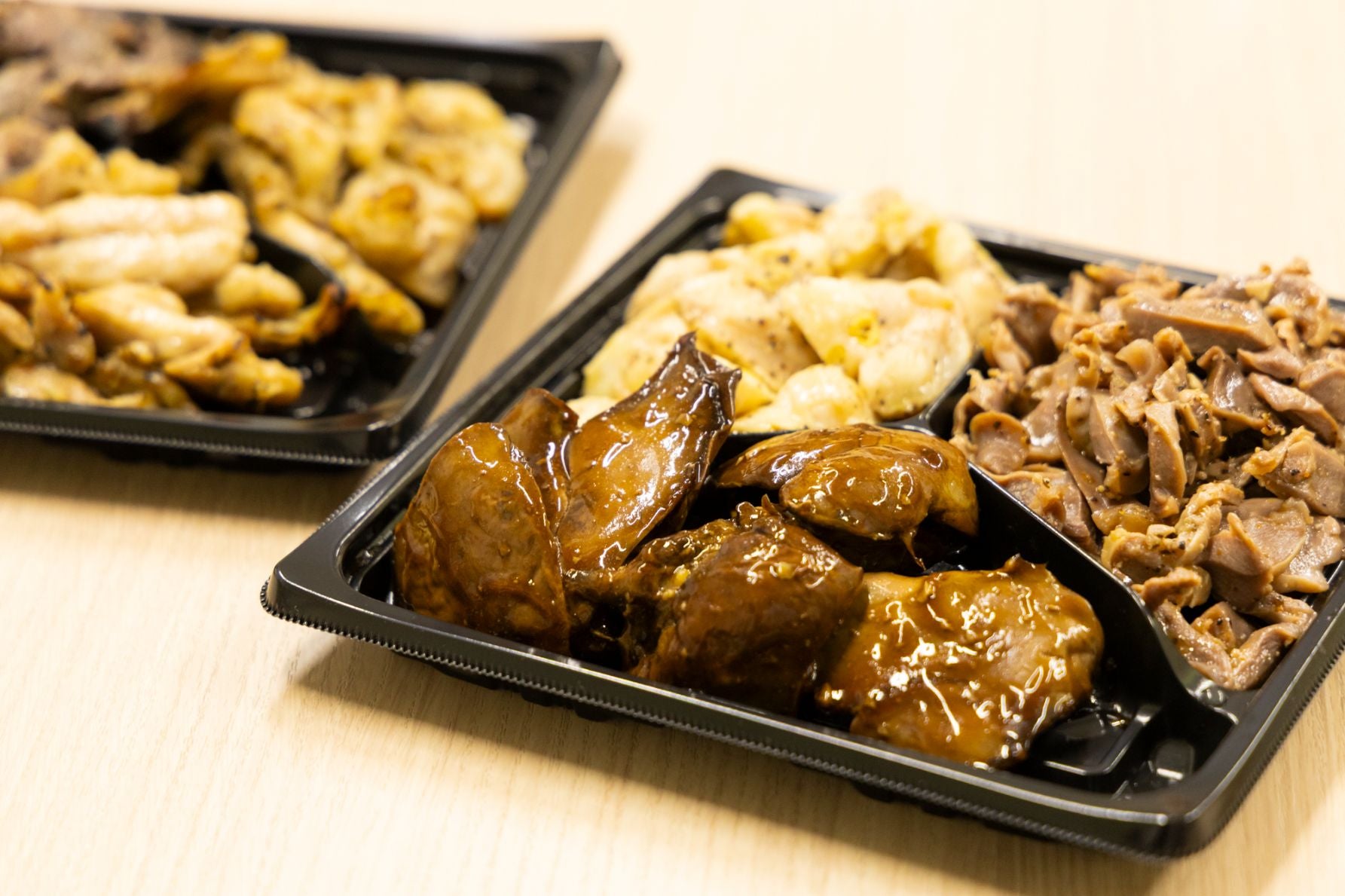 肉肉研究会 人気者トリオと鶏炭火焼セット ベルクの店内調理惣菜