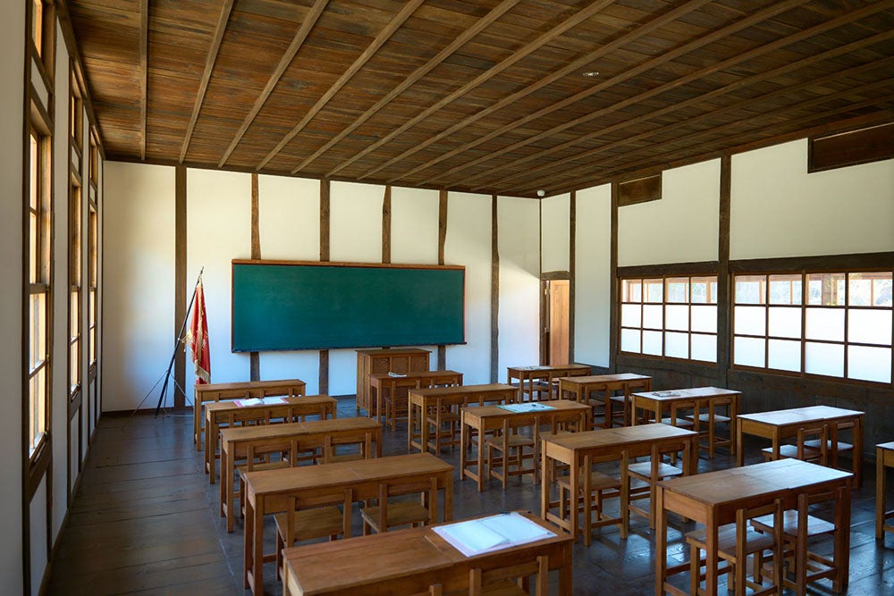 旧吹屋小学校校舎の教室