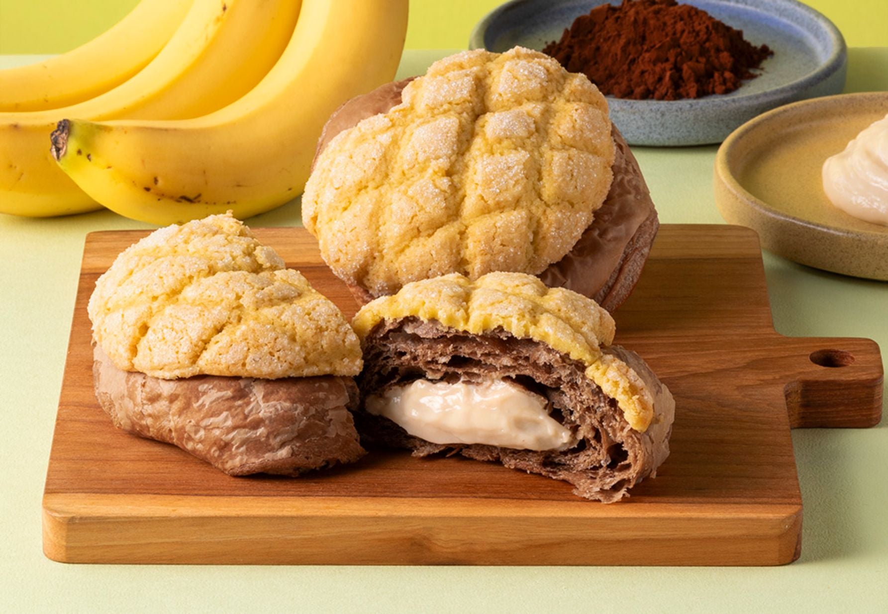 東京ばな奈「東京ばな奈の伝説のメロンパン」３個入1,188円