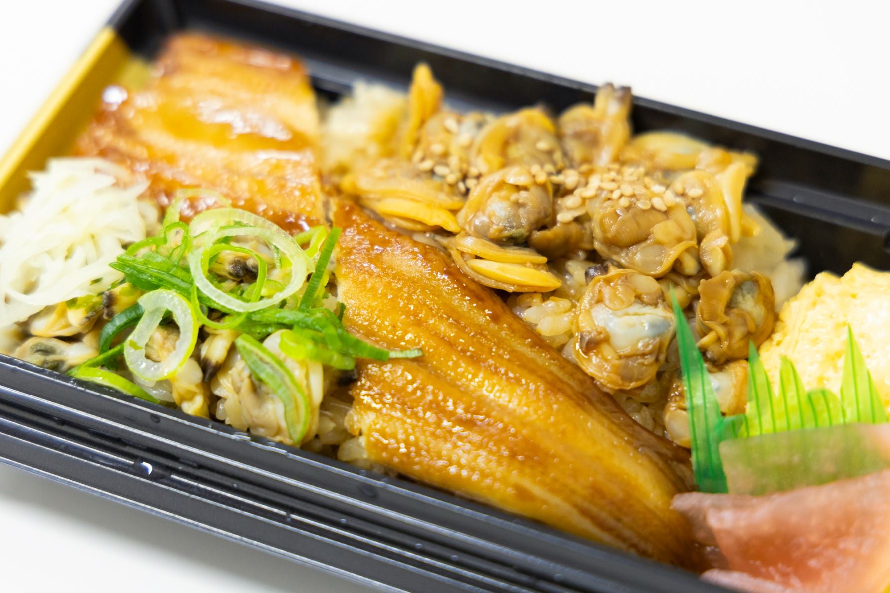 サミットの穴子重｜お惣菜大賞受賞の人気弁当